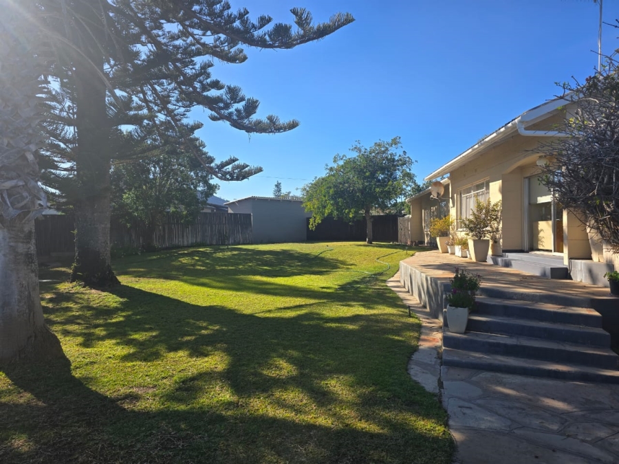 4 Bedroom Property for Sale in Kleinsee Northern Cape